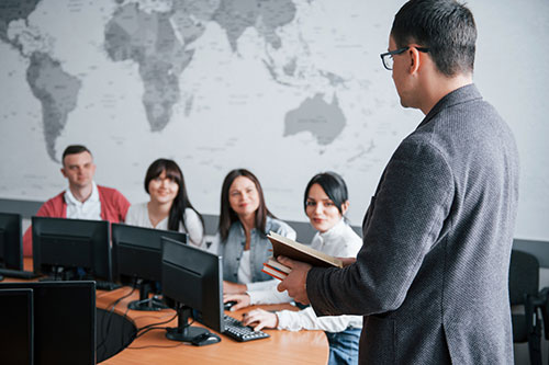 Interactive IELTS and PTE Training Session - Absolute Academy's Personalized Approach